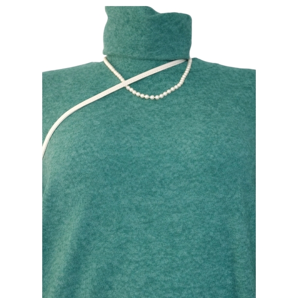 Zenana NWOT Cozy Turtleneck Sweater Green 2X/3X Oversized Soft Knit - Picture 2 of 8